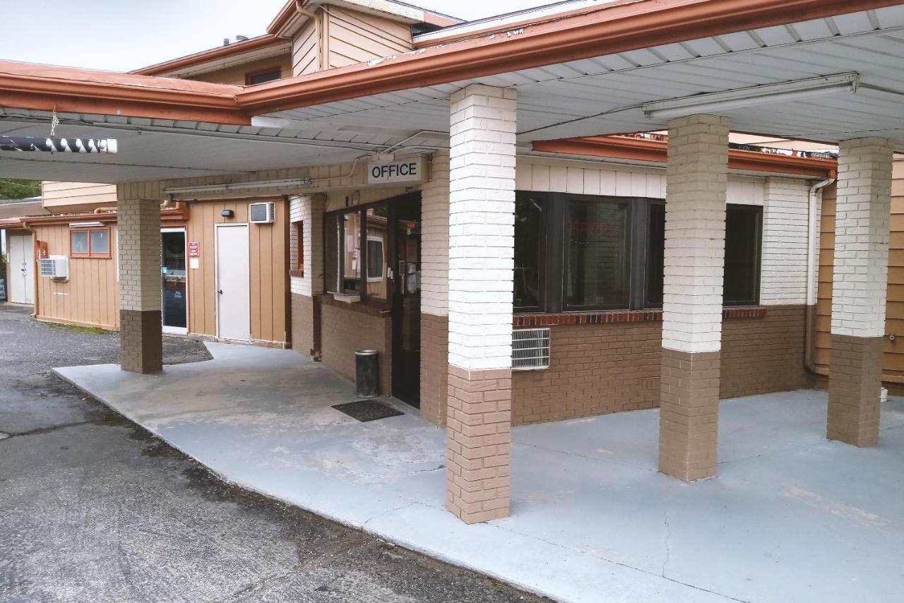 Blue Way Inn & Suites Winfield Esterno foto